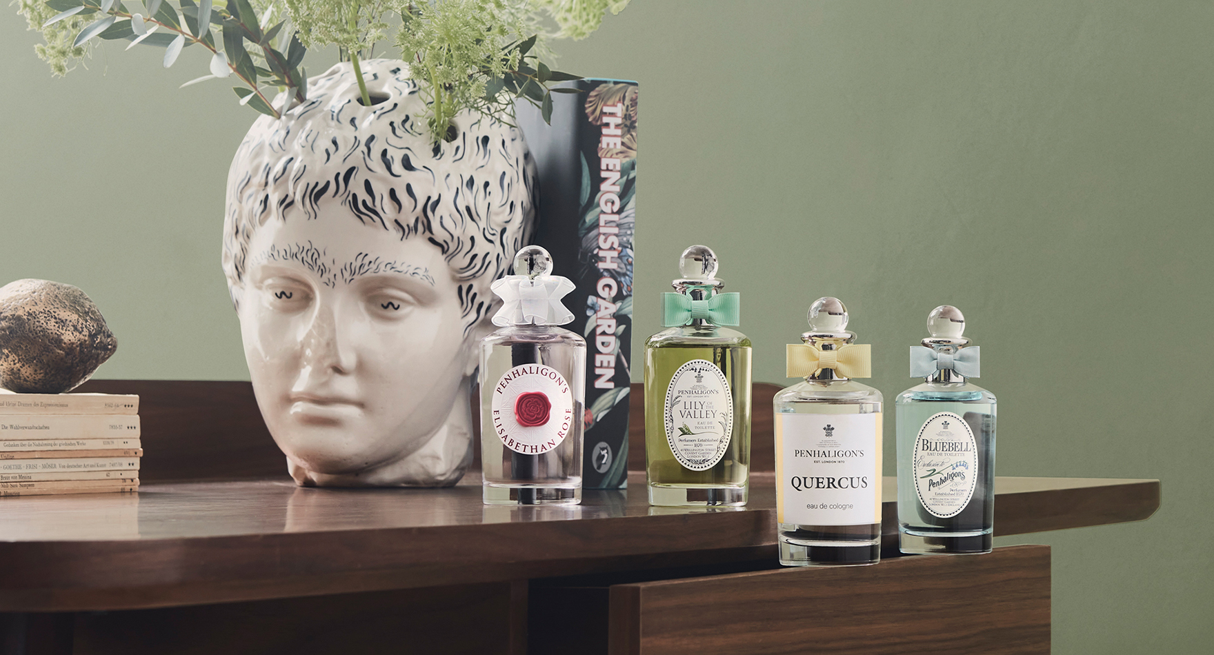 Flower Power: How Floral Fragrances Lift One's Mood Article